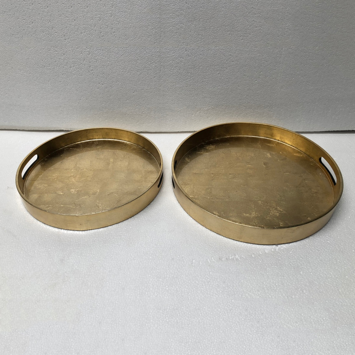 Gold lacquer tray – Round