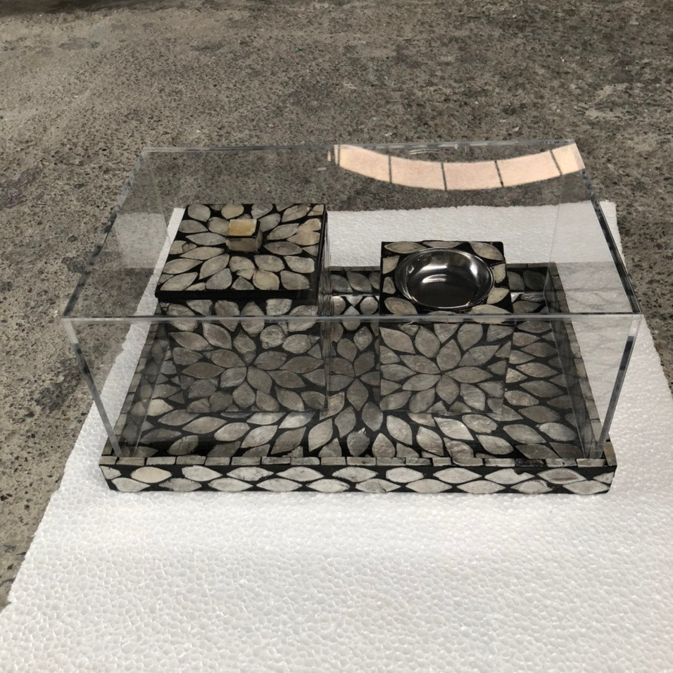 Mother of pearl – Chocolate set