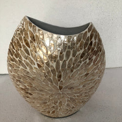 Mother of pearl Vase – Beige color